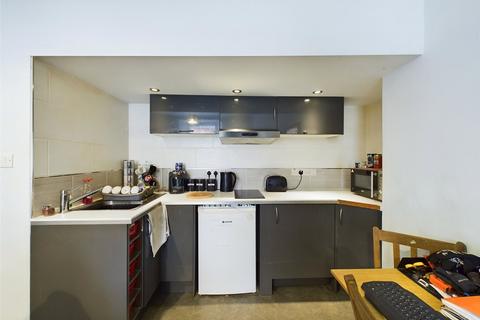 1 bedroom flat for sale, Church Street, Stratton