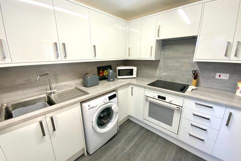 2 bedroom flat for sale, Rosebery Court, Kirkcaldy, KY1