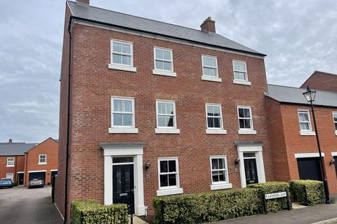 4 bedroom semi-detached house to rent, Lavender Lane