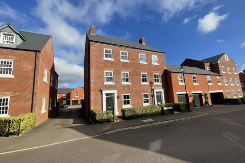 4 bedroom semi-detached house to rent, Lavender Lane