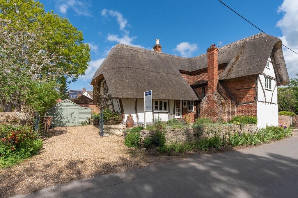 High Street, Long Wittenham, OX14 3 bed cottage for sale £650,000