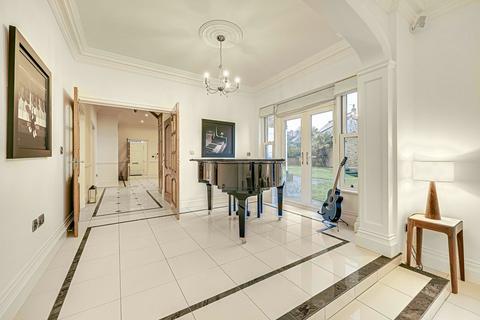 5 Hawkley Meade, Hockley, SS5 4QR