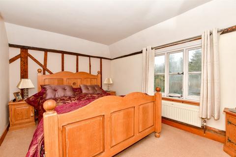 3 bedroom detached house for sale - Ashford Road, Bethersden, Kent