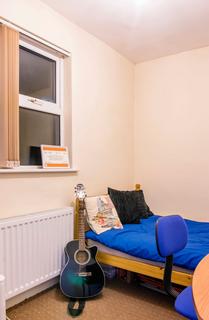 4 bedroom house to rent - 47 Lace Street, Dunkirk, Nottingham, NG7 2JG