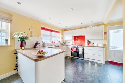 23 Cherry Close, Humberston, Grimsby, DN36 4US