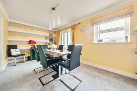 23 Cherry Close, Humberston, Grimsby, DN36 4US
