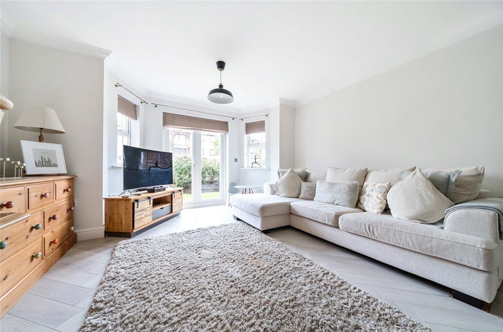 Spencer Road, Bromley 2 bed apartment for sale £375,000