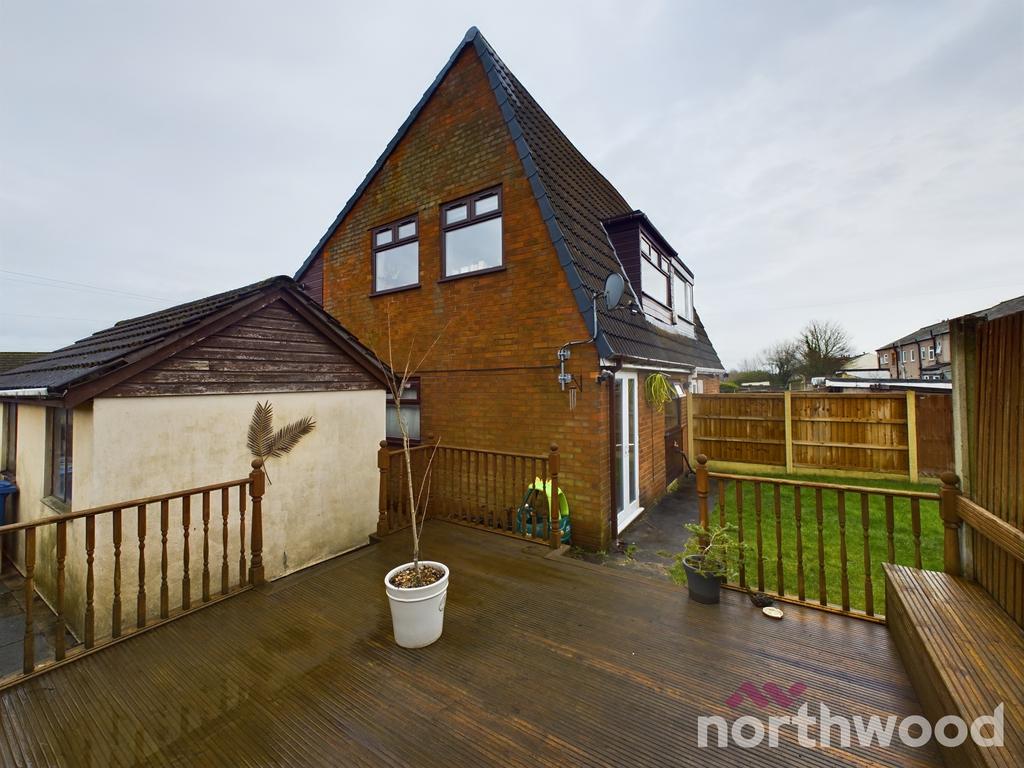 Taylor Grove, Hindley Green, Wigan, WN2 3 bed semidetached house for