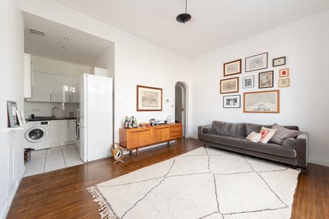 1 bedroom apartment to rent, Belsize Park, London, NW3
