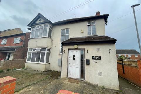 75 Biscot Road, Luton, LU3 1AH