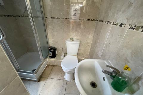 75 Biscot Road, Luton, LU3 1AH