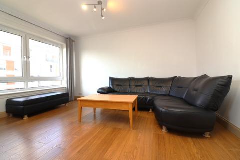 3 bedroom flat to rent, Ascot Court, Anniesland, Glasgow, G12