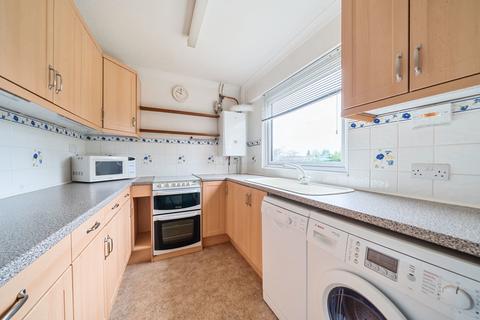 3 Arthur Close, Farnham, GU9 8PE