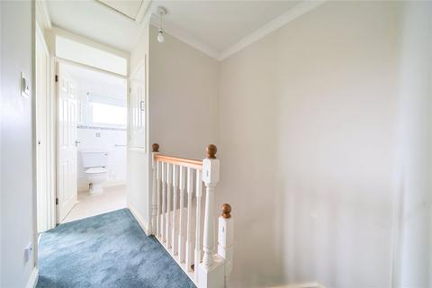 3 Arthur Close, Farnham, GU9 8PE