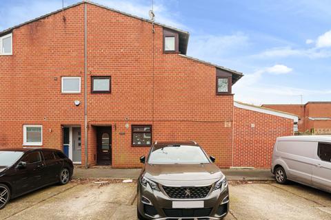 4 bedroom end of terrace house for sale, Bennett Close, Northwood, Middlesex