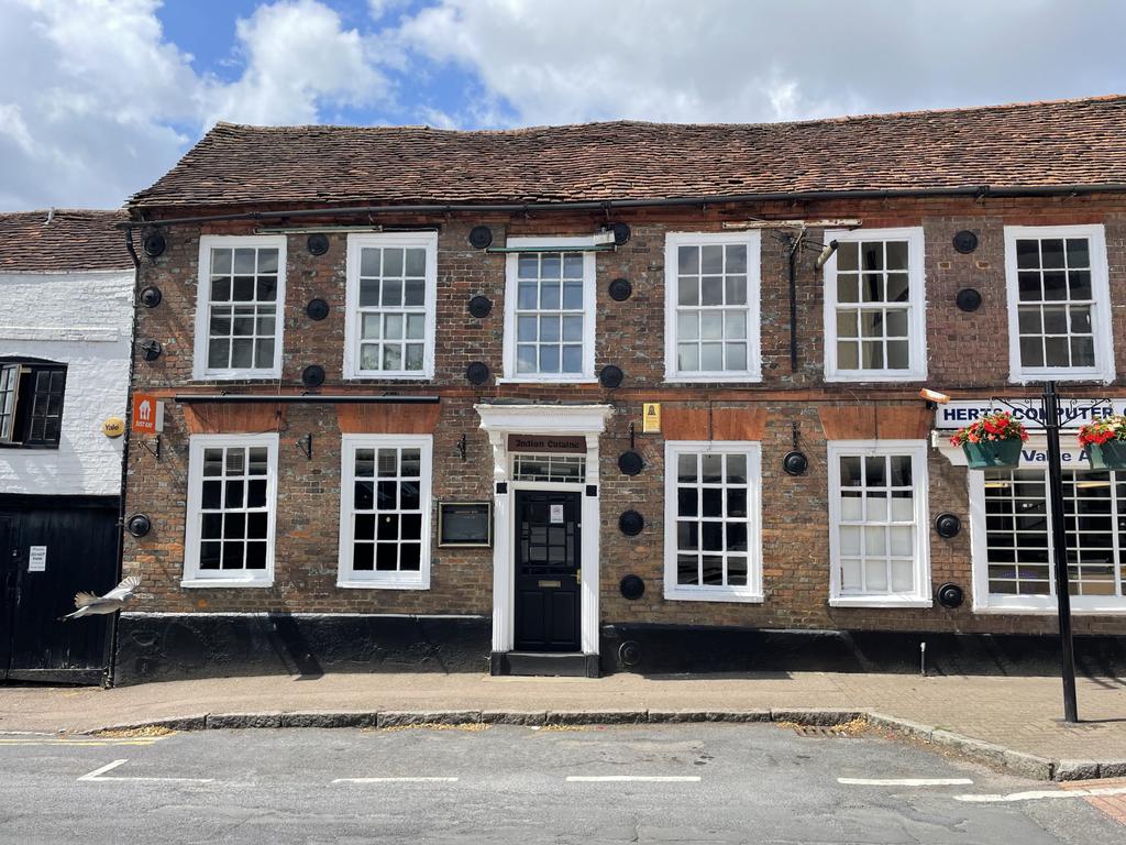 Redbourn, St Albans AL3 Restaurant to rent £3,750 pcm (£865 pw)