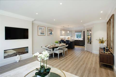 3 bedroom end of terrace house for sale, Heathbourne Village, Heathbourne Road, Bushey Heath, Bushey, Hertfordshire, WD23