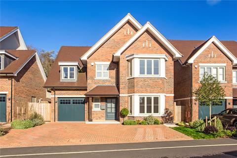 5 bedroom detached house for sale, Heathbourne Road, Bushey Heath, Bushey, Hertfordshire, WD23