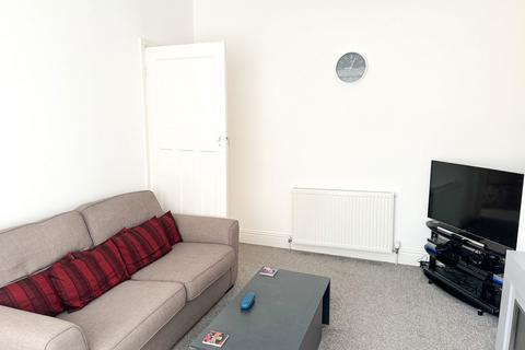 3 bedroom flat to rent, Plessey Road, Blyth NE24