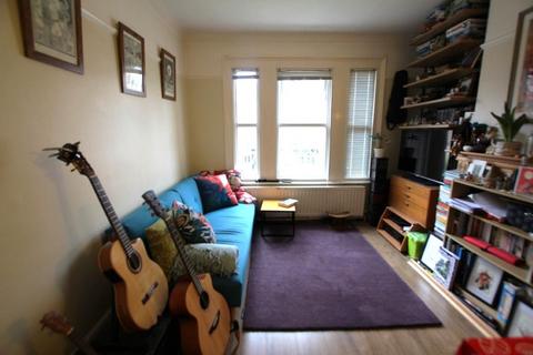 3 bedroom maisonette for sale - Chewton Road , Walthamstow, London, E17