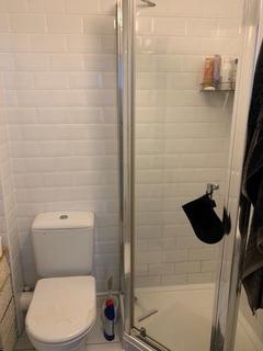 Studio to rent, Manstone Road, Kilburn NW2