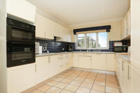 4 bedroom detached house for sale - Swiss Way, Folkestone, CT19