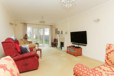 4 bedroom detached house for sale, Swiss Way, Folkestone, CT19