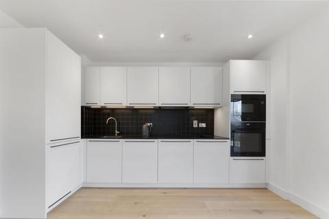 1 bedroom apartment to rent - Wayfare House, Blackwall Reach, London, E14