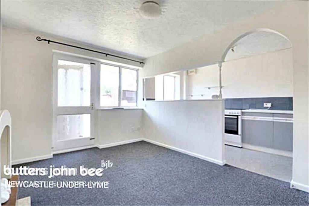 Cresswell Avenue, Waterhayes 1 bed flat to rent £600 pcm (£138 pw)