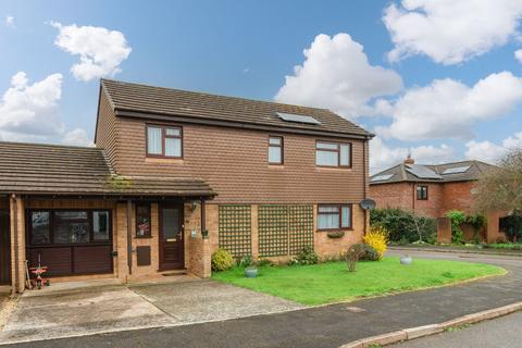 10 The Oaks, Yeoford, Crediton, EX17 5PP