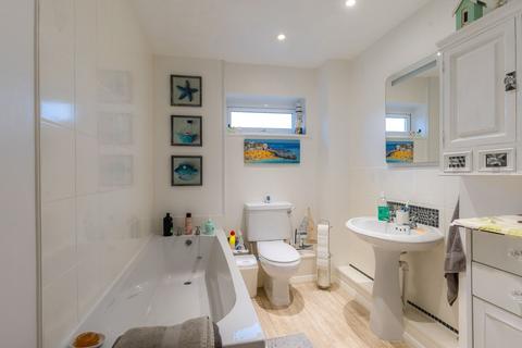 10 The Oaks, Yeoford, Crediton, EX17 5PP