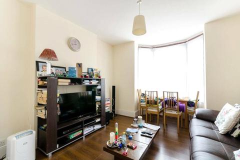 4 bedroom end of terrace house for sale, South Norwood, London SE25