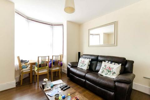 4 bedroom end of terrace house for sale - South Norwood, London SE25