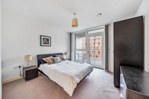 1 bedroom apartment for sale, Cable Walk, London