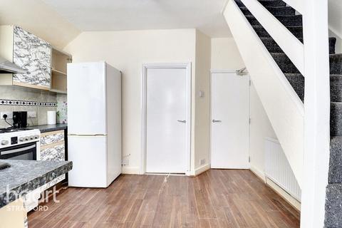 6 Maiden Road, London, E15 4EZ