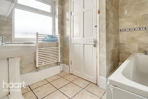 6 Maiden Road, London, E15 4EZ