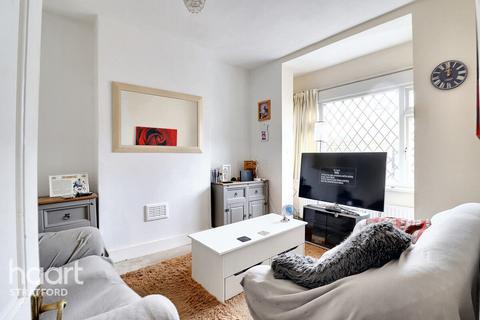 2 Holness Road, London, E15 4EN