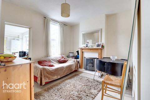 2 Holness Road, London, E15 4EN