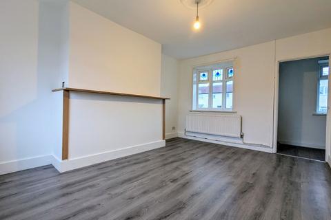 3 bedroom semi-detached house for sale - Jutland Avenue, Hebburn, Tyne and Wear, NE31 1QP