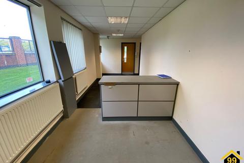 Office to rent, Wigwam Lane, Nottingham, Nottinghamshire, NG15