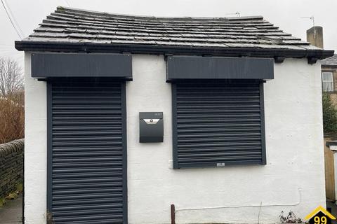 Retail property (high street) to rent - Huddersfield Road, Wyke, Bradford, BD12