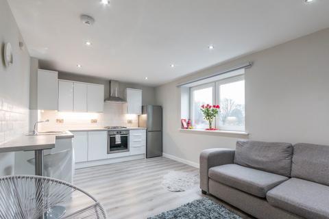 3 bedroom flat to rent, 2761L – North Pilrig Heights, Edinburgh, EH6 5FF