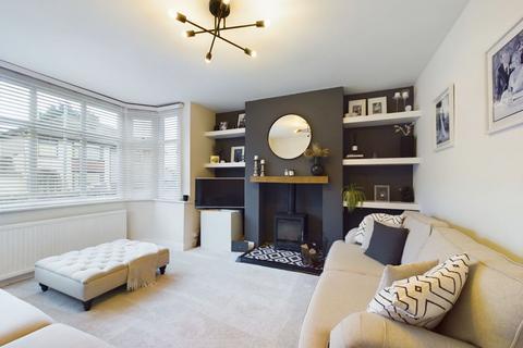 4 Lynton Avenue, Northampton, NN2 8LX