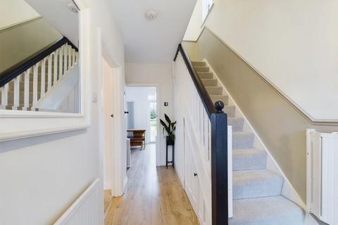4 Lynton Avenue, Northampton, NN2 8LX