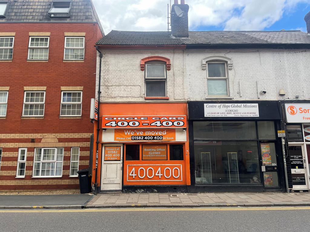 Commercial Property For Sale in Luton Town Centre
