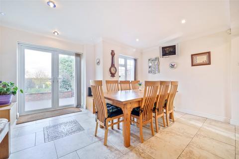 2, Brock Hill Farm Cottages Bracknell Road, Warfield, Bracknell, RG42 6JY
