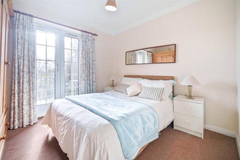 2, Brock Hill Farm Cottages Bracknell Road, Warfield, Bracknell, RG42 6JY