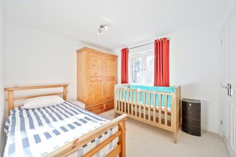 4 bedroom end of terrace house for sale, Crowthorne, Berkshire RG45