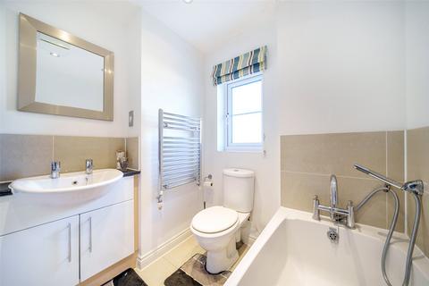 78 Waterloo Road, Crowthorne, RG45 7NW