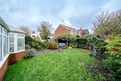 4 bedroom detached house for sale, Sturges Road, Berkshire RG40